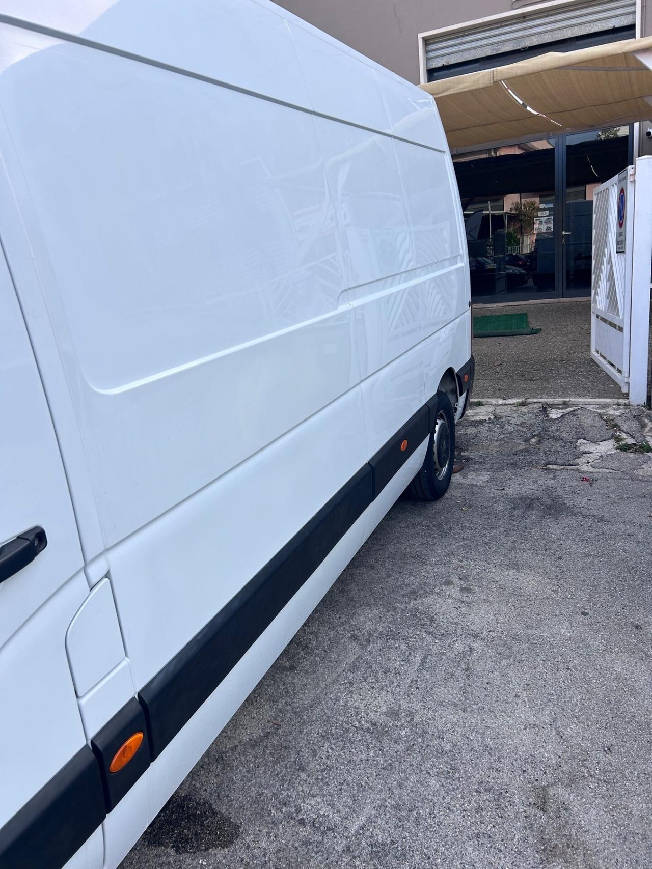Renault Master T35 2.3 dCi/125 TP PL-SL-TM-RG Furg
