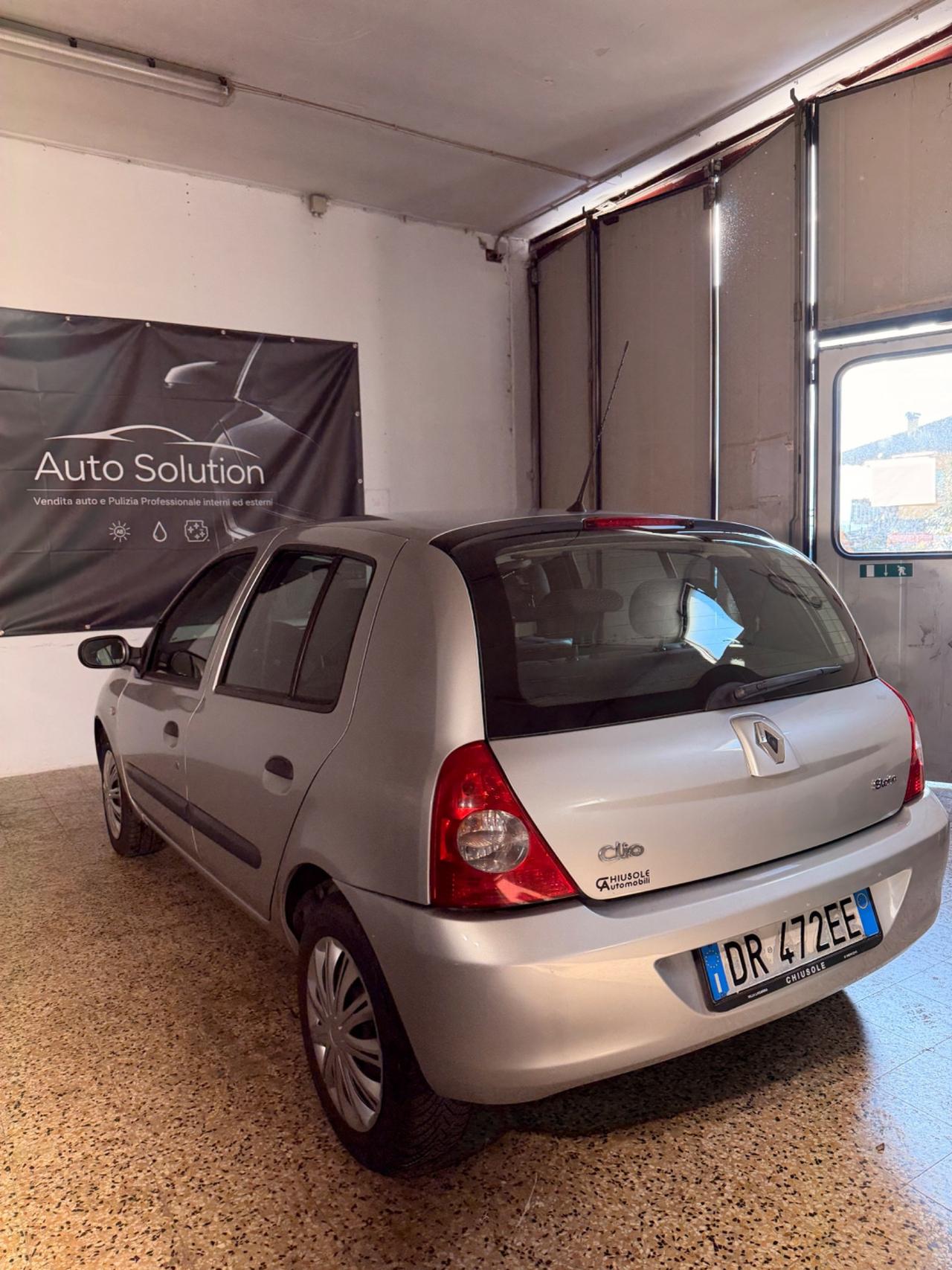 Renault Clio Storia 1.2 16V 5 porte Dynamique