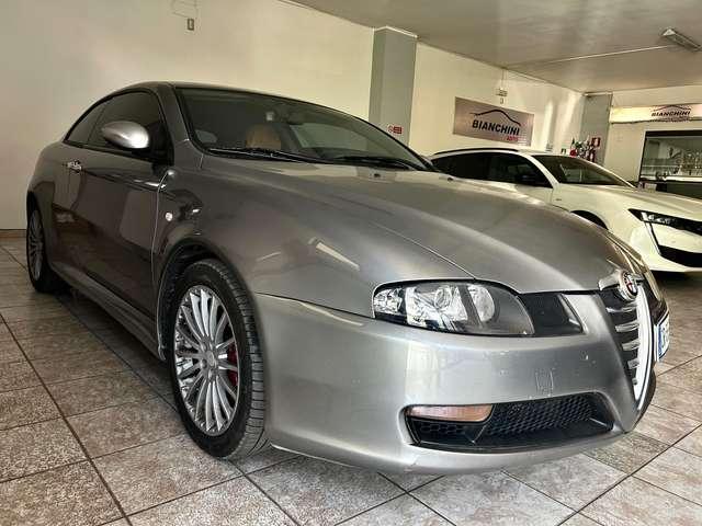 Alfa Romeo GT 3.2 V6 24v BUSSO