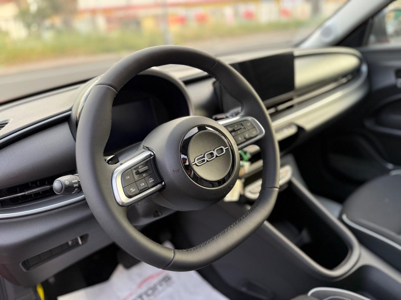 Fiat 600 Hybrid POP BI COLORE KM 0