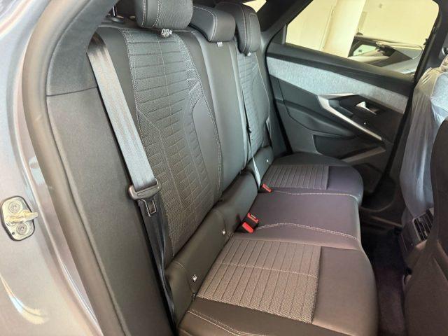 PEUGEOT 3008 Hybrid 136 e-DCS6 Allure+Panoramic Nav+Vision 360
