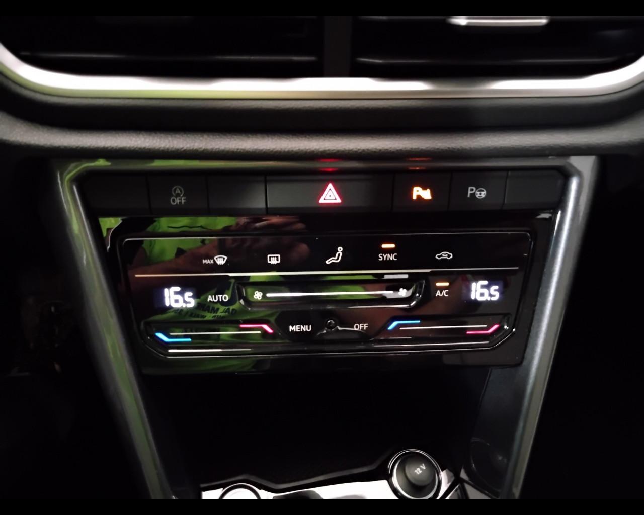 VOLKSWAGEN T-Roc 2022 - T-Roc 1.5 tsi Style