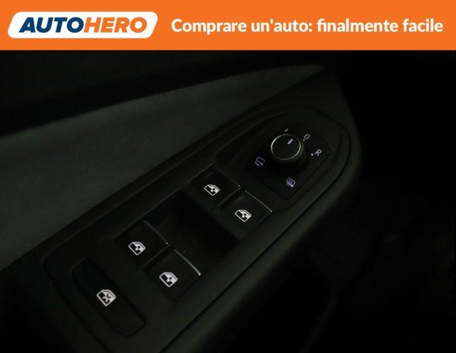 VOLKSWAGEN Golf 1.5 TSI EVO ACT R-Line