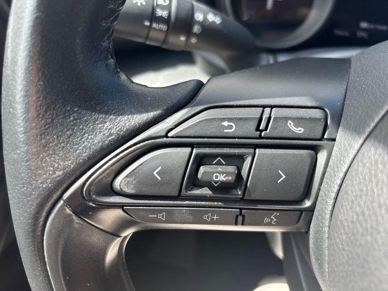 Toyota Yaris Hybrid Trend MY22