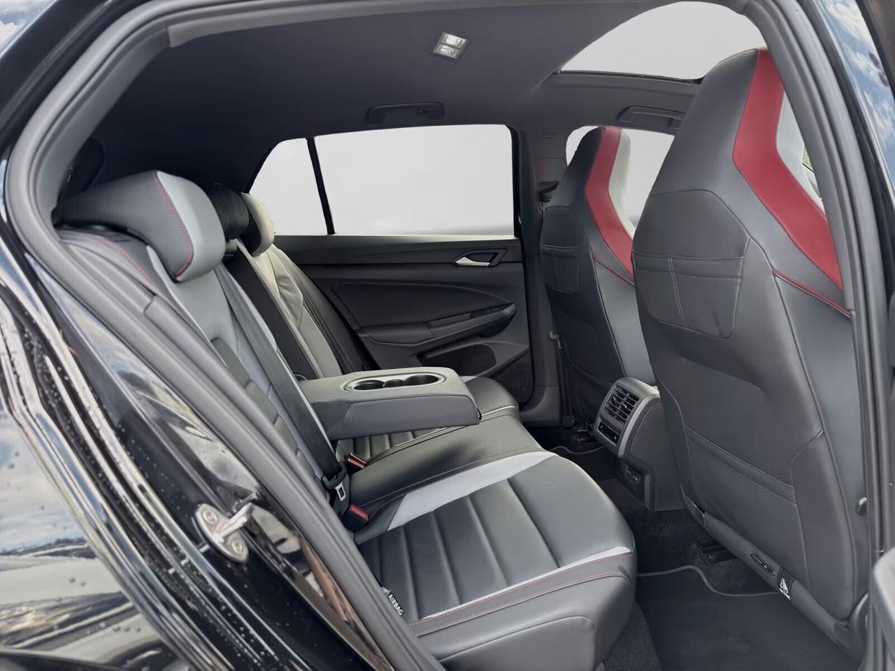 Volkswagen Golf GTI 2.0 TSI DSG TOTAL BLACK PELLE/TETTO/RETROC/RADAR FULL OPTIONAL