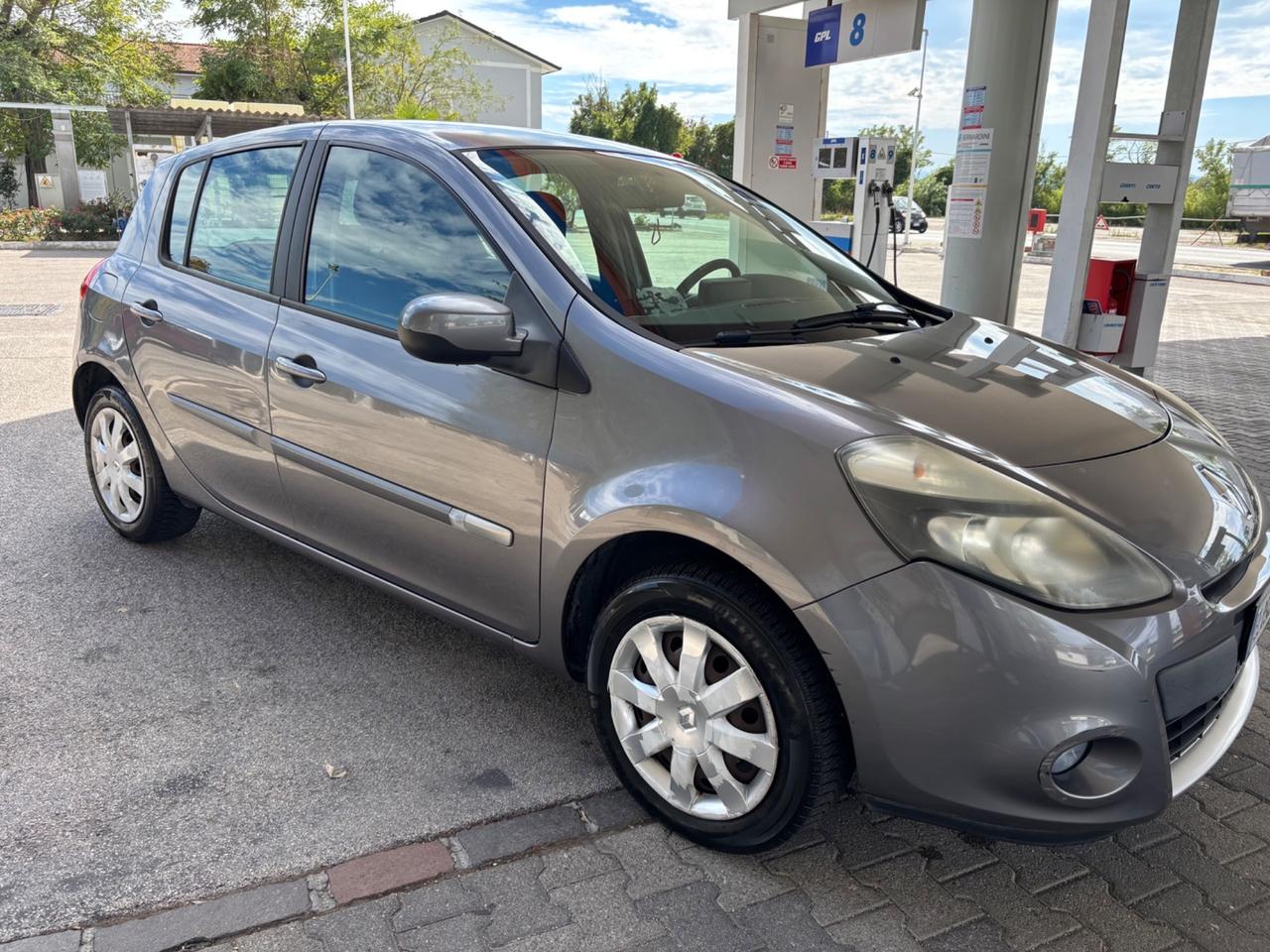 Renault Clio 1.2 16V 5 porte GPL Dynamique