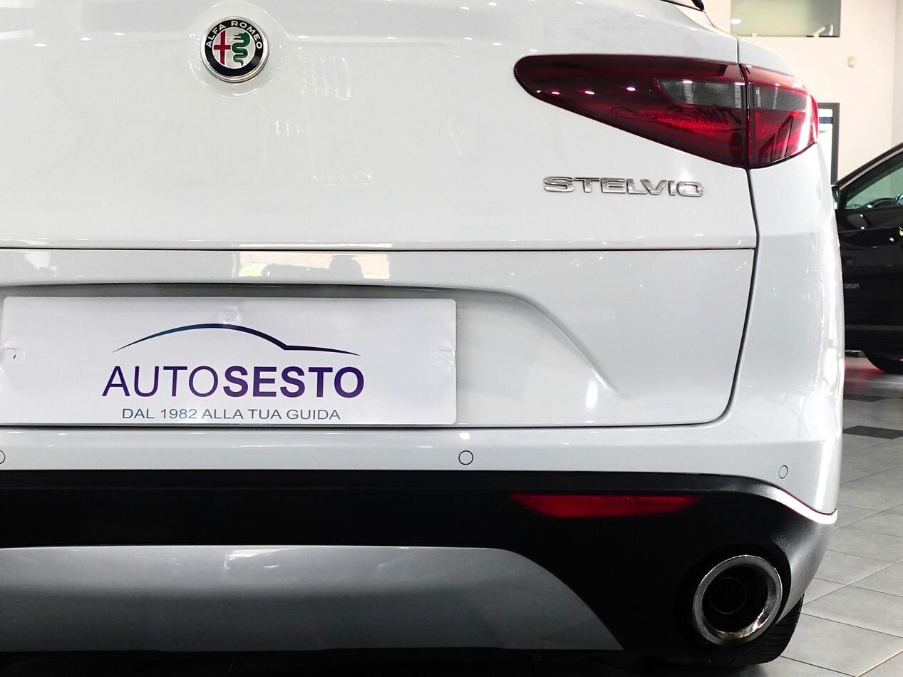 Alfa Romeo Stelvio 2.2 MJT 190 CV AT8 Q4 BUSINESS