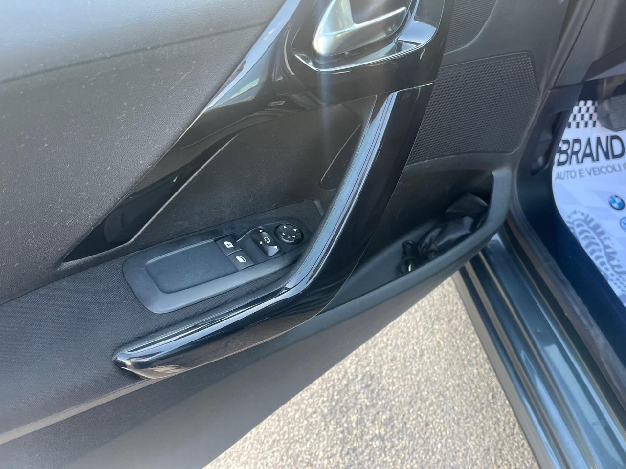 Peugeot 208 Benzina/Gpl Allure Unipro 2017