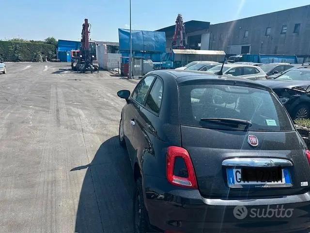 AUTO SINISTRATA