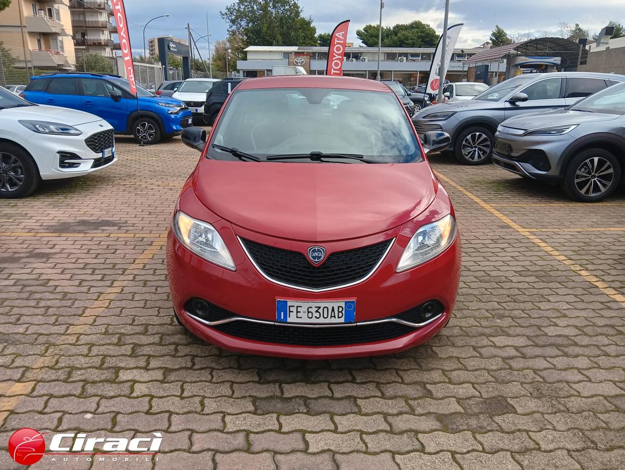 Lancia Ypsilon 1.2 69 CV 5p GPL Gold