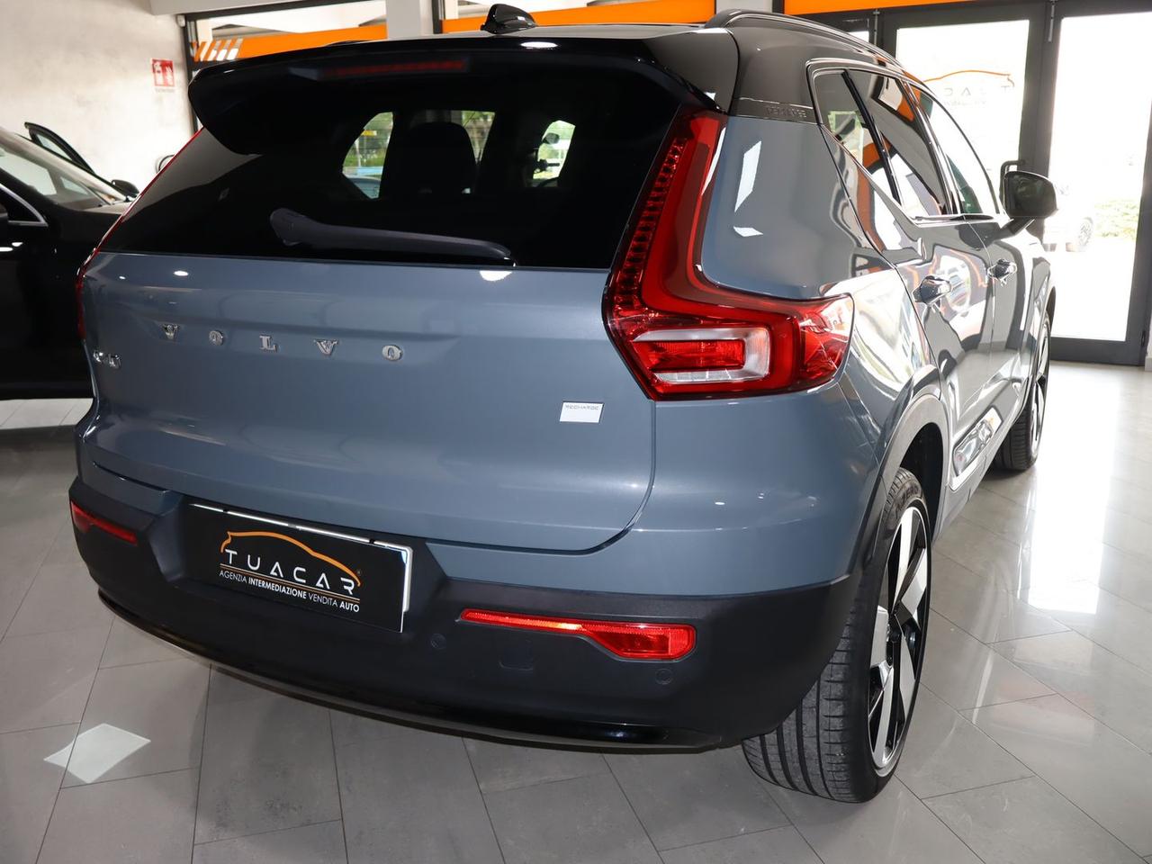 Volvo XC40 Core Recharge Pure #50780