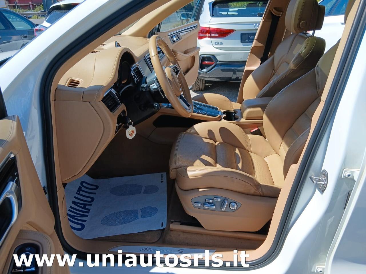 Porsche Macan S