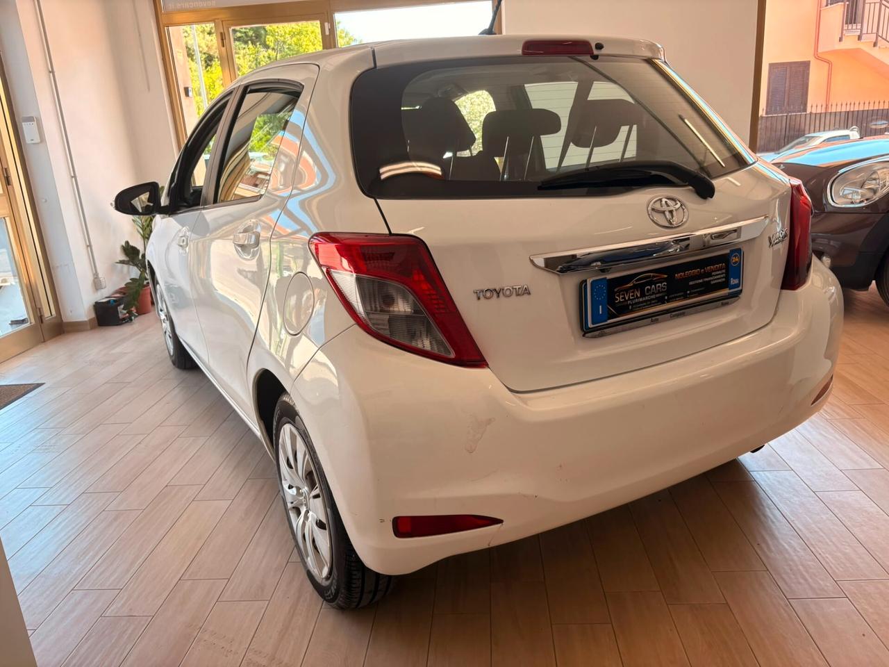 Toyota Yaris 1.0 5 porte Active