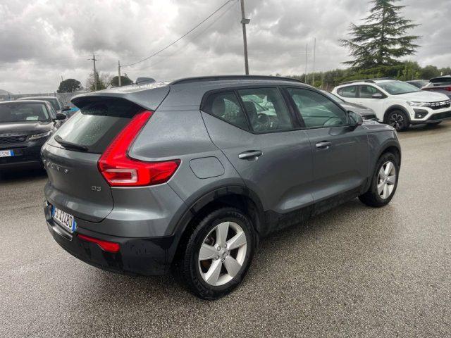 VOLVO XC40 D3 Business