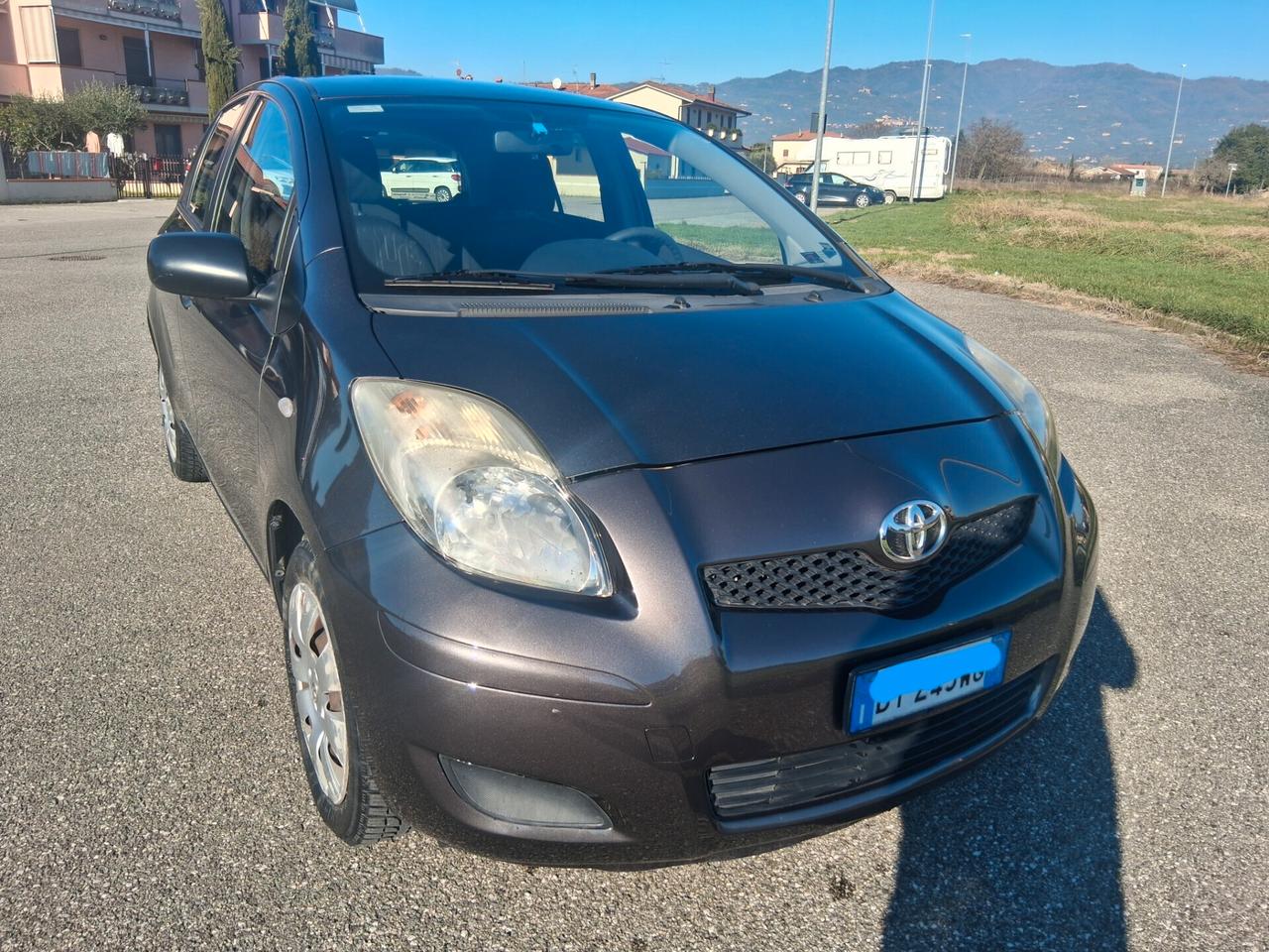 Toyota Yaris 1.0 5 porte Sol