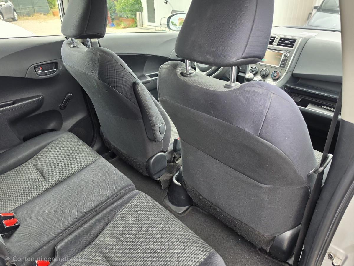 TOYOTA - Verso-S 1.4d Active mt