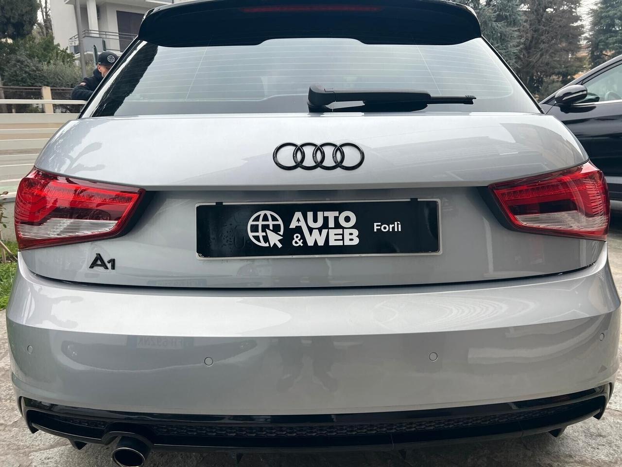 AUDI A1 1.0 TFSI SPB ULTRA S-LINE S-TRONIC 95cv