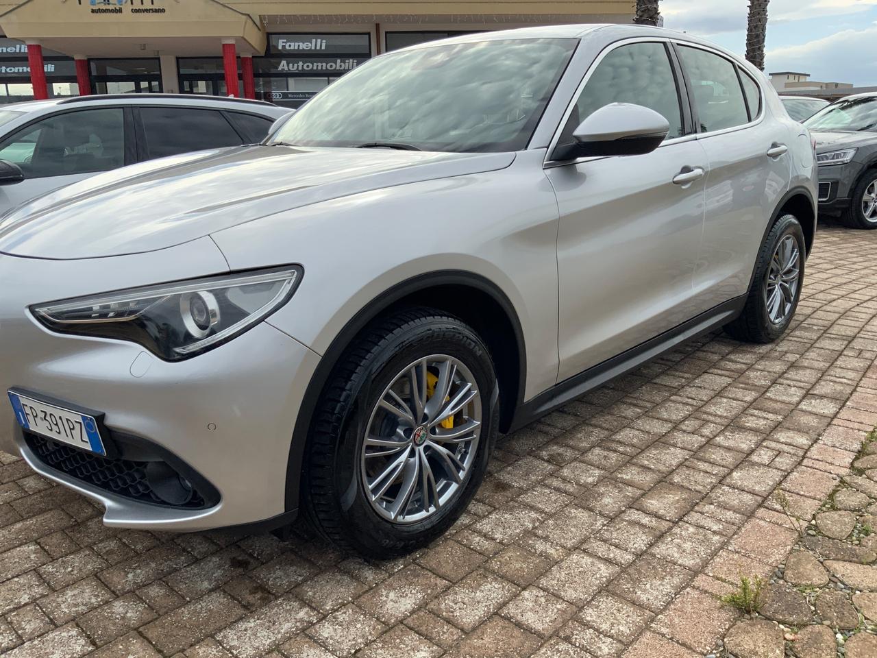 Alfa Romeo Stelvio 2.2 Turbodiesel 210 CV AT8 Q4 Executive