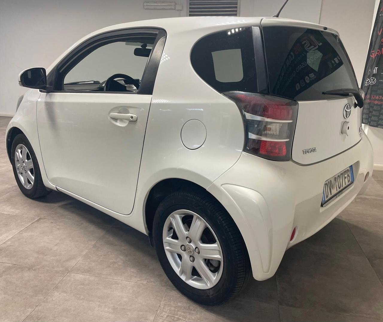 TOYOTA iQ 1.0 - OK NEOPATENTATI - AUTOMATICO