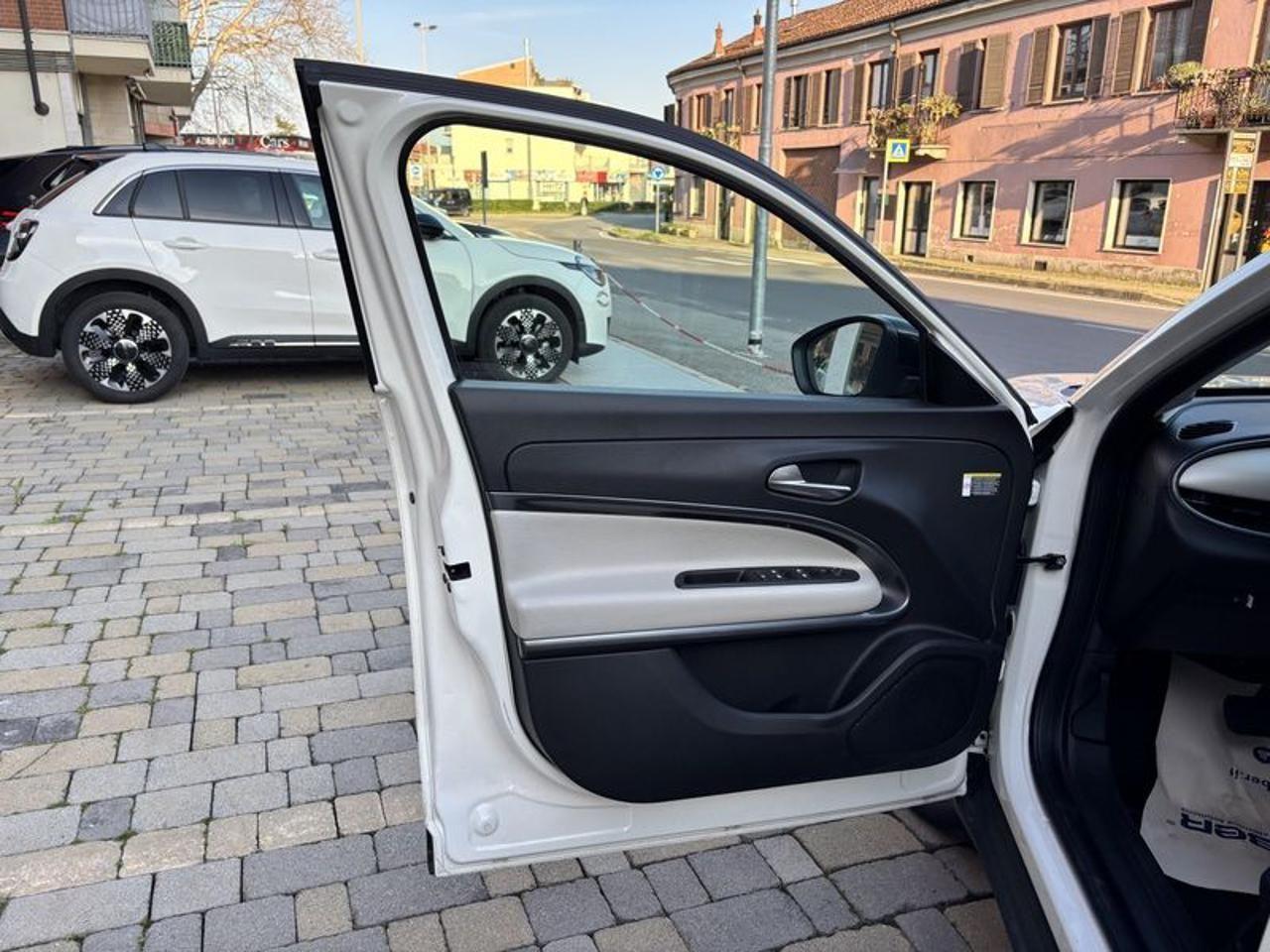 Fiat 600 Hybrid 110 CV DCT MHEV La Prima LED-CAM-18"