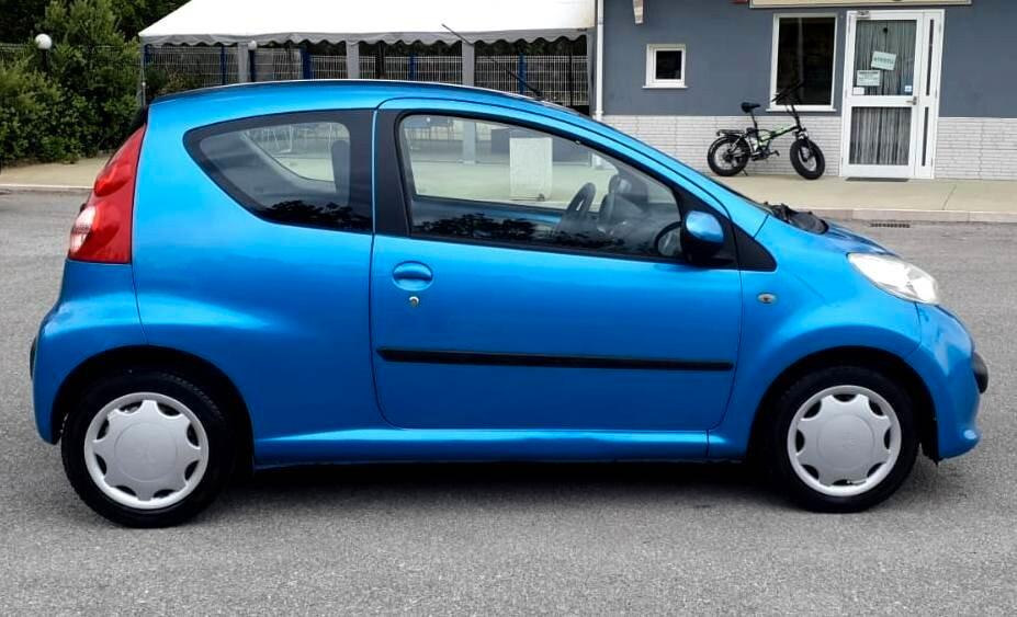 Peugeot 107 1.0 68CV 3p. Sweet Years