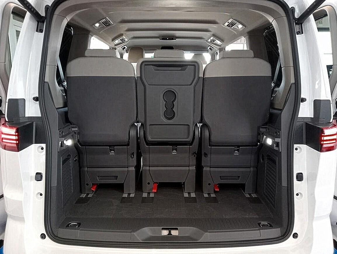 Volkswagen T7 Multivan TDI LIFE DSG MATRIX IQLIGHT 19" GANCIO VIS A VIS