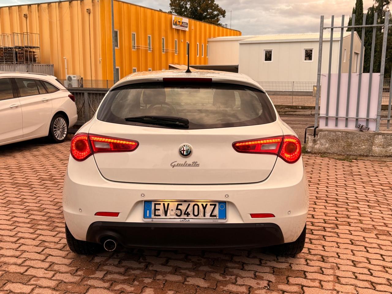 Alfa Romeo Giulietta 1.6 JTDm-2 105 CV Exclusive