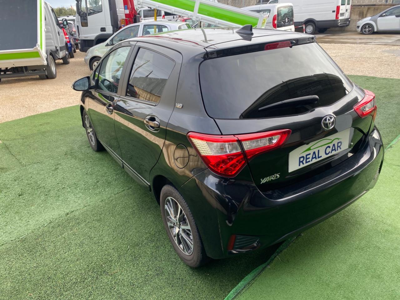 Toyota Yaris 1.0 Benzina Y20 Full Led Anno 2019