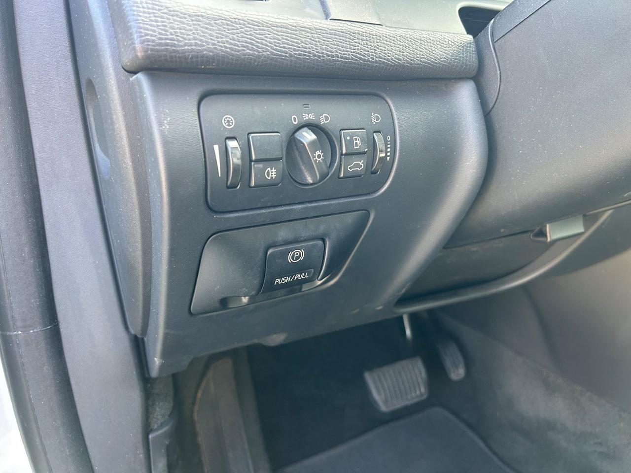 Volvo XC 60 XC60 D5 AWD Geartronic Momentum