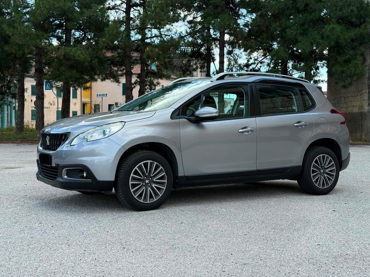 Peugeot 2008 PureTech 82 Allure
