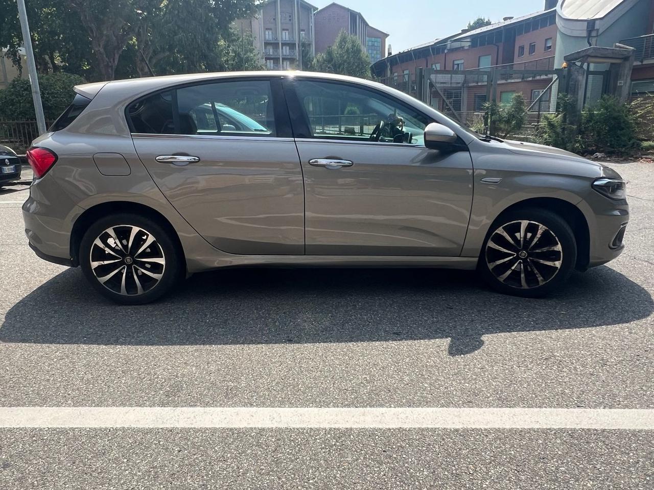 Fiat Tipo Lounge 1.4 Turbo LPG #11718