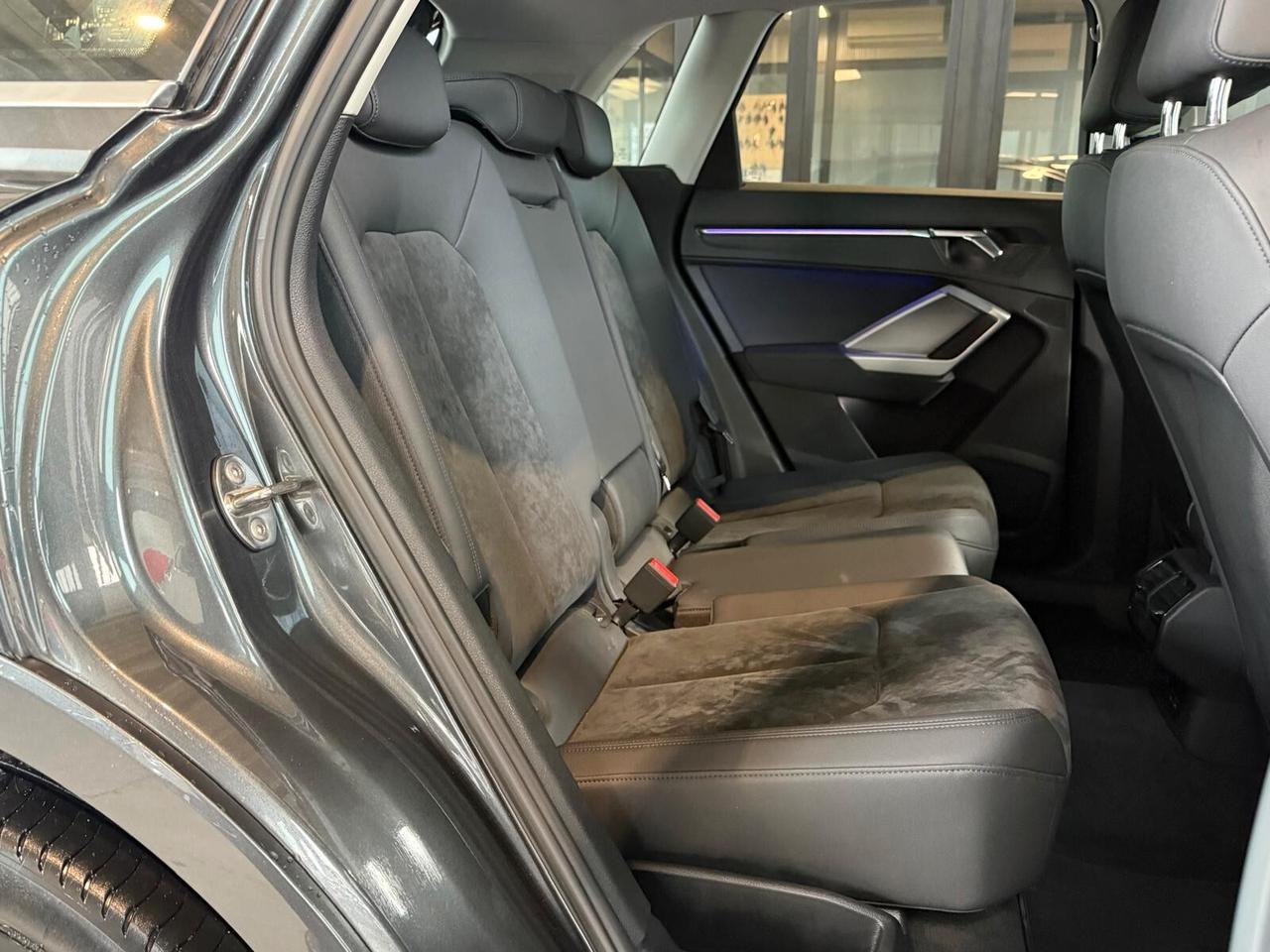 Audi Q3 40 TFSI quattro S tronic line edition