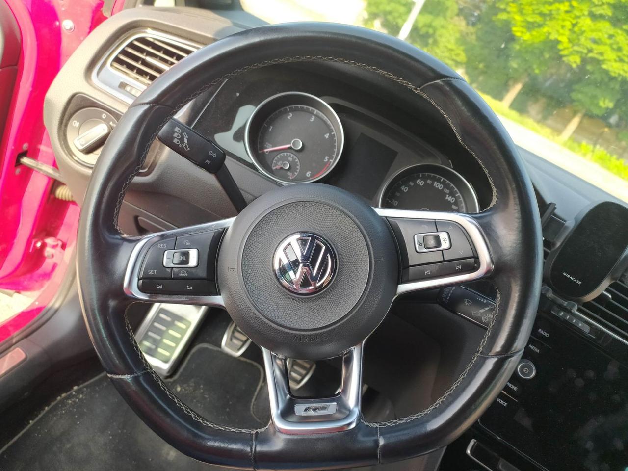 Volkswagen Golf Highline 1.6 TDI BlueMotion #5819