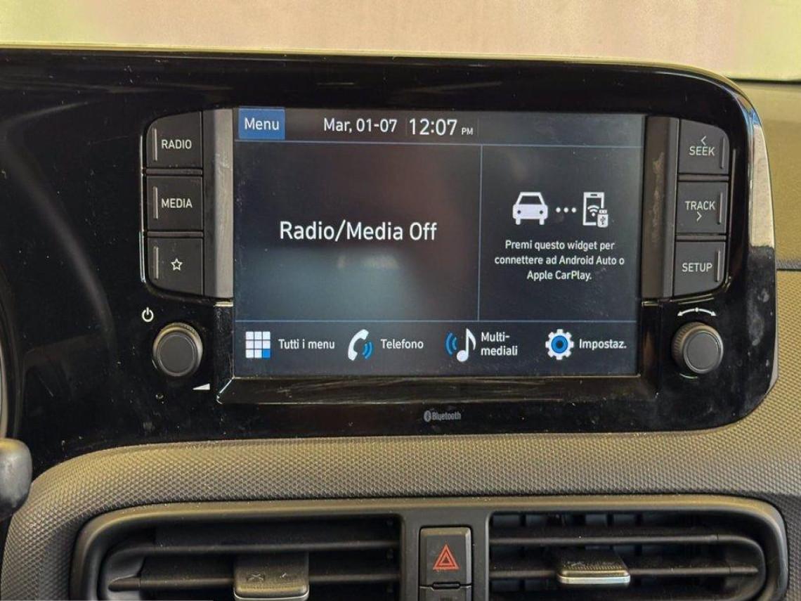 HYUNDAI i10 1 0 mpi connectline navi pack