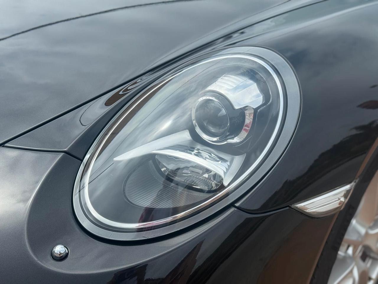 Porsche 911 3.8 Carrera 4S Coupé