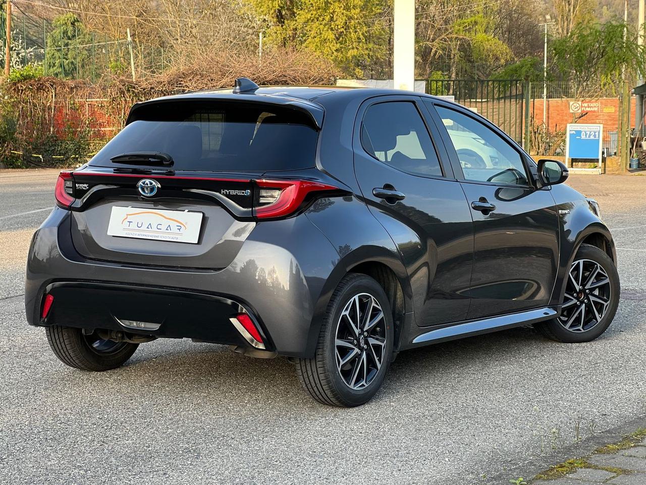 Toyota Yaris Lounge 1.5 HEV