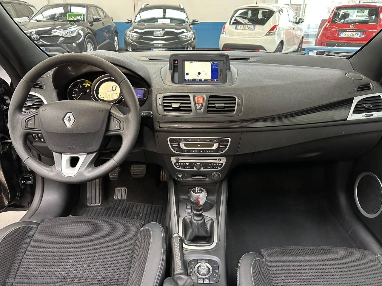 RENAULT Mégane Coupé 1.5 dCi 110 CV Luxe