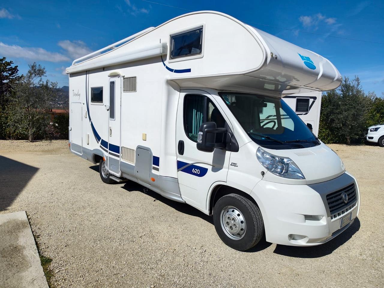 Ford Transit camper 6 posti x noleggio