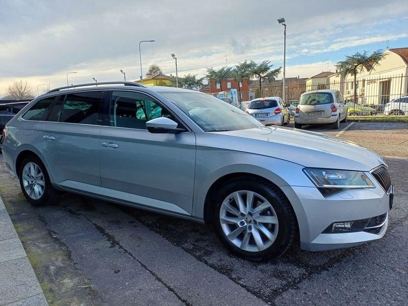 Škoda Superb 2.0 TDI SCR 110KW STYLE DSG GARANZIA - IVA ESPOSTA