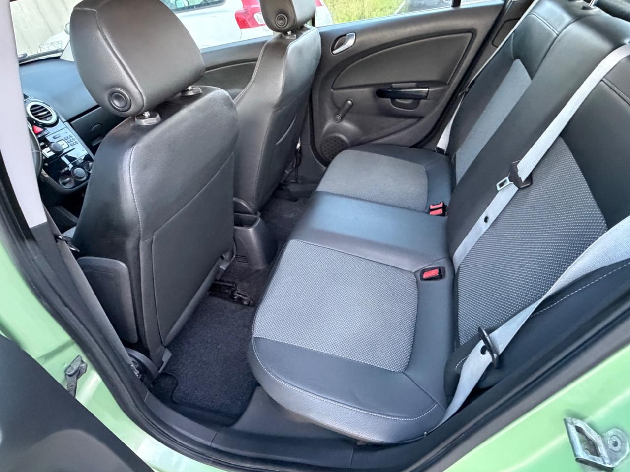 Opel Corsa 1.2 5 porte Easytronic Enjoy