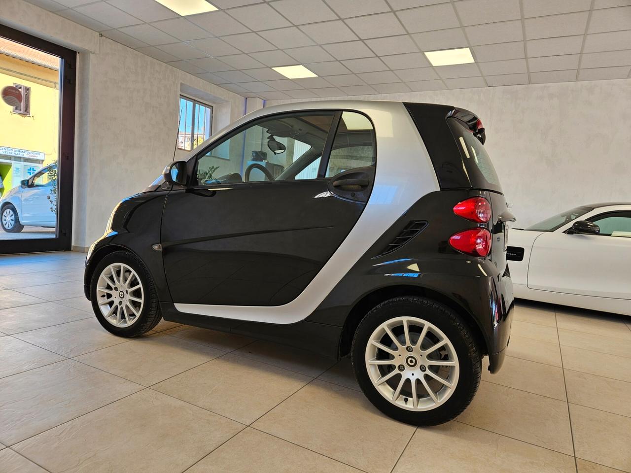 Smart ForTwo 1000 52 kW MHD coupé passion