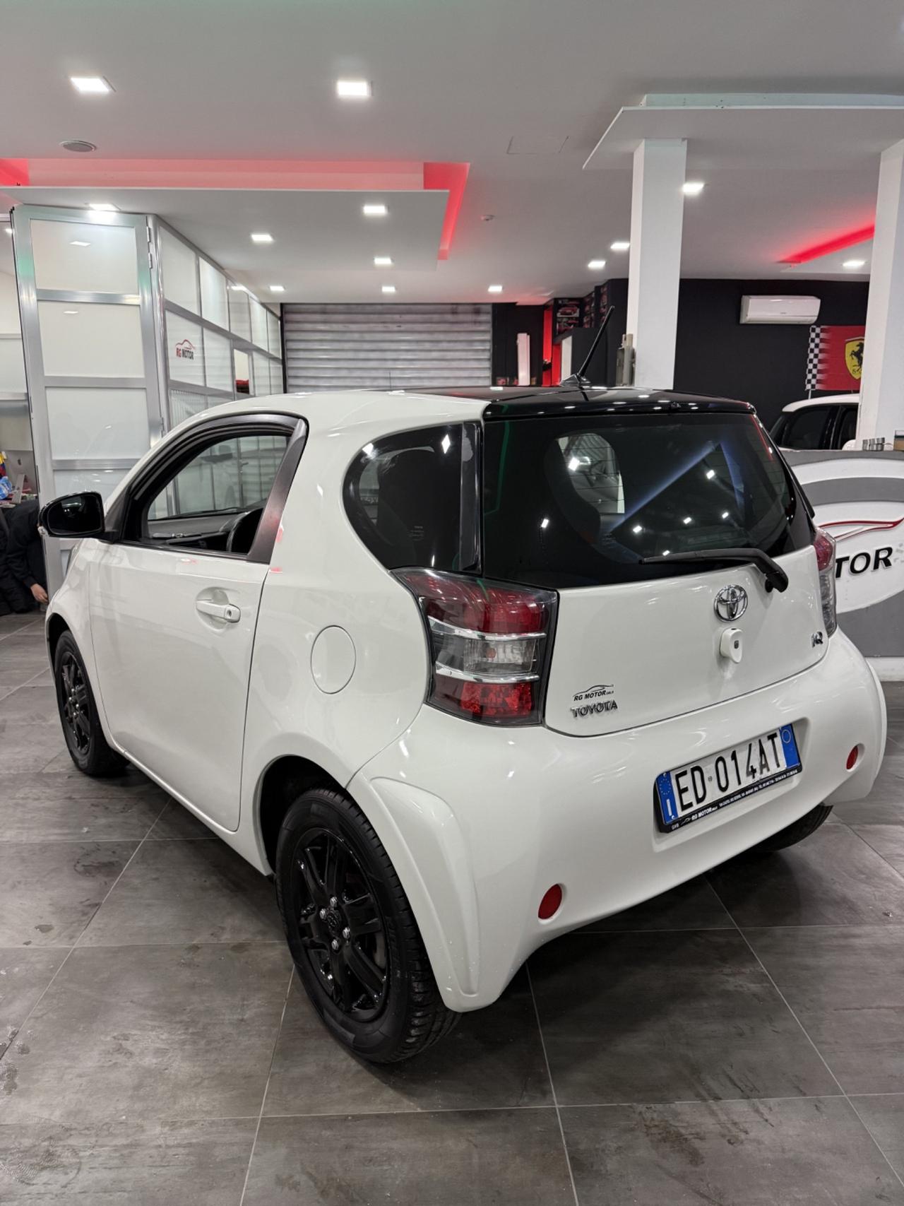 Toyota iQ 1.0 Sol