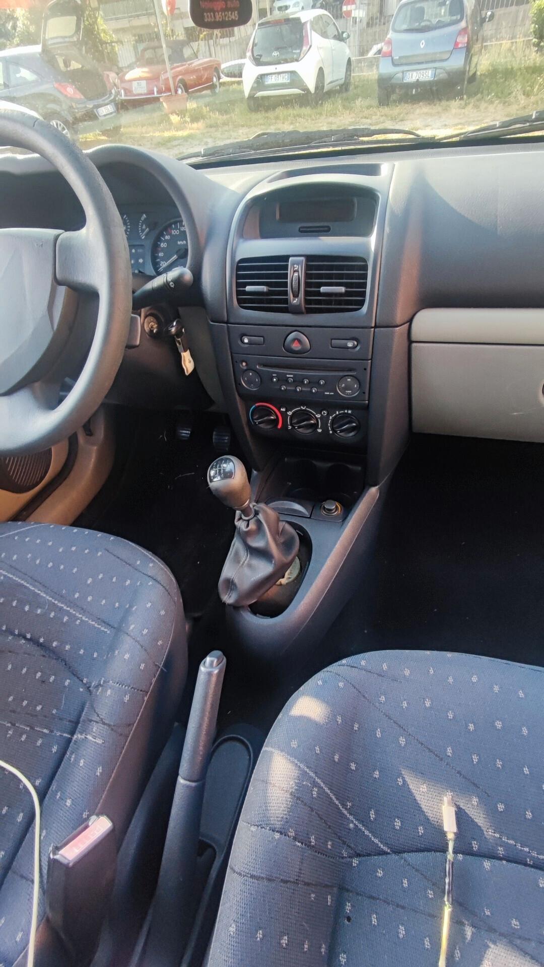 Renault Clio 1.5 dCi 82CV cat 5 porte Confort Dynaque