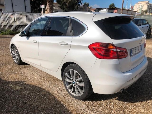 Bmw 2er Active Tourer 218d Luxury