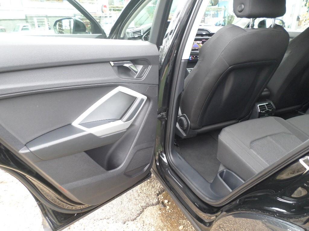 Audi Q3 45 TFSI quattro S tronic line edition