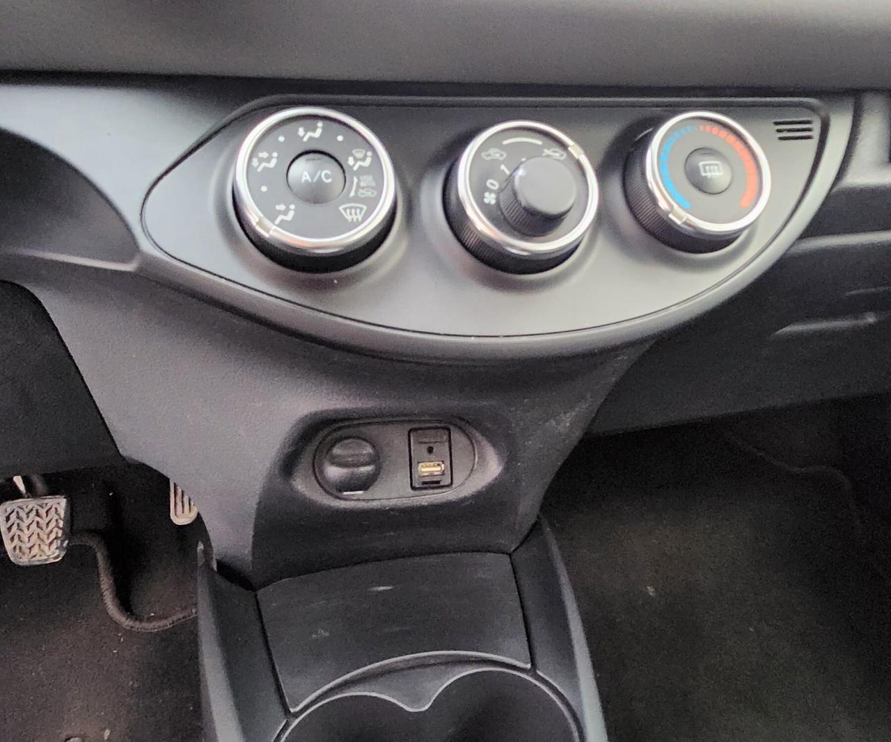 Toyota Yaris 1.0 5 porte Cool
