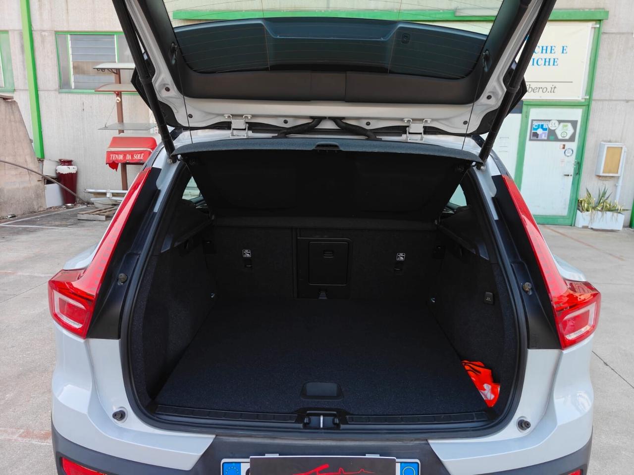 Volvo XC40 T5 Recharge Plug-in Hybrid automatico Plus Dark