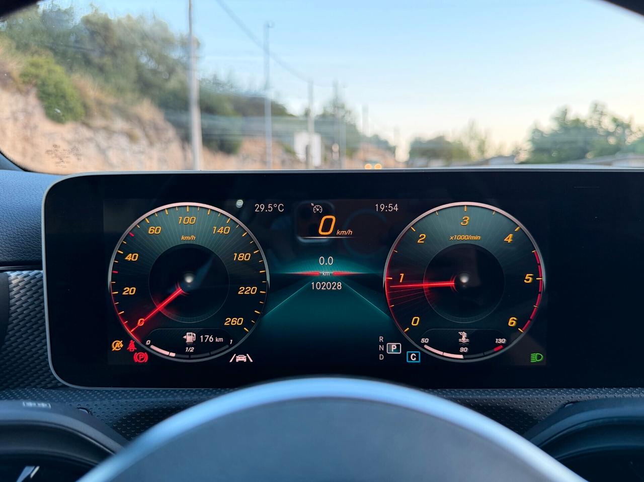 Mercedes A180 SPORT/1500 116CV/AUTOMATICA/VIRTUAL 10.25