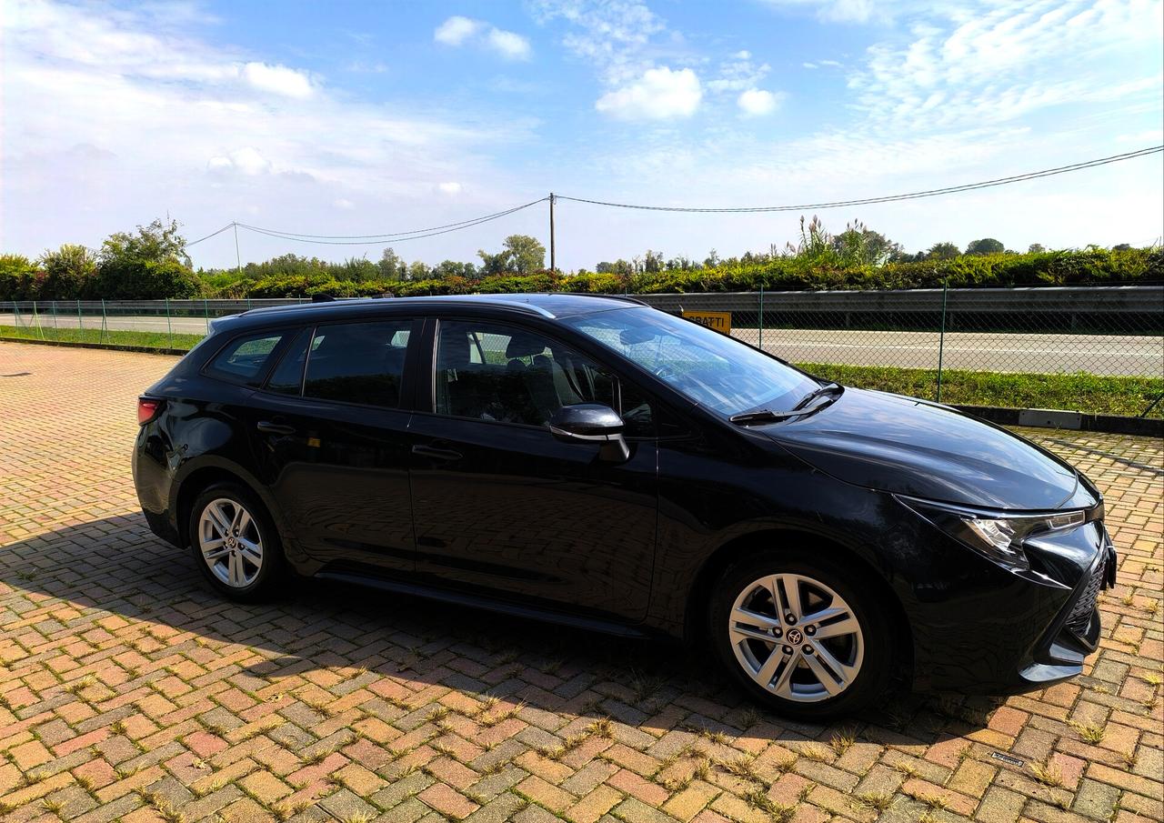 Toyota Corolla Touring Sports 1.8 Hybrid Active