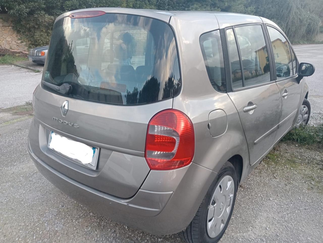 Renault Modus Grand 1.2 16V
